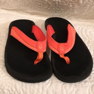 Olukai ‘Ohana flip flops sz7